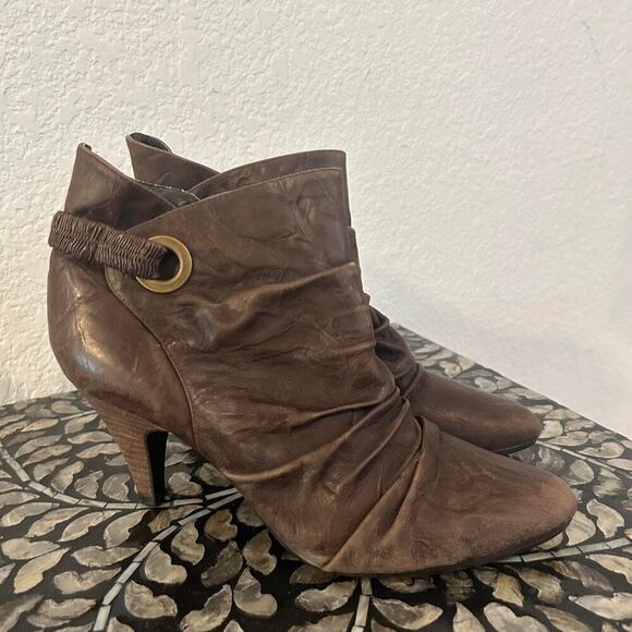 Brown Leather Steve Madden Abikus Scrunch Leather Ankle Boot Shootie Bootie - Picture 1 of 7